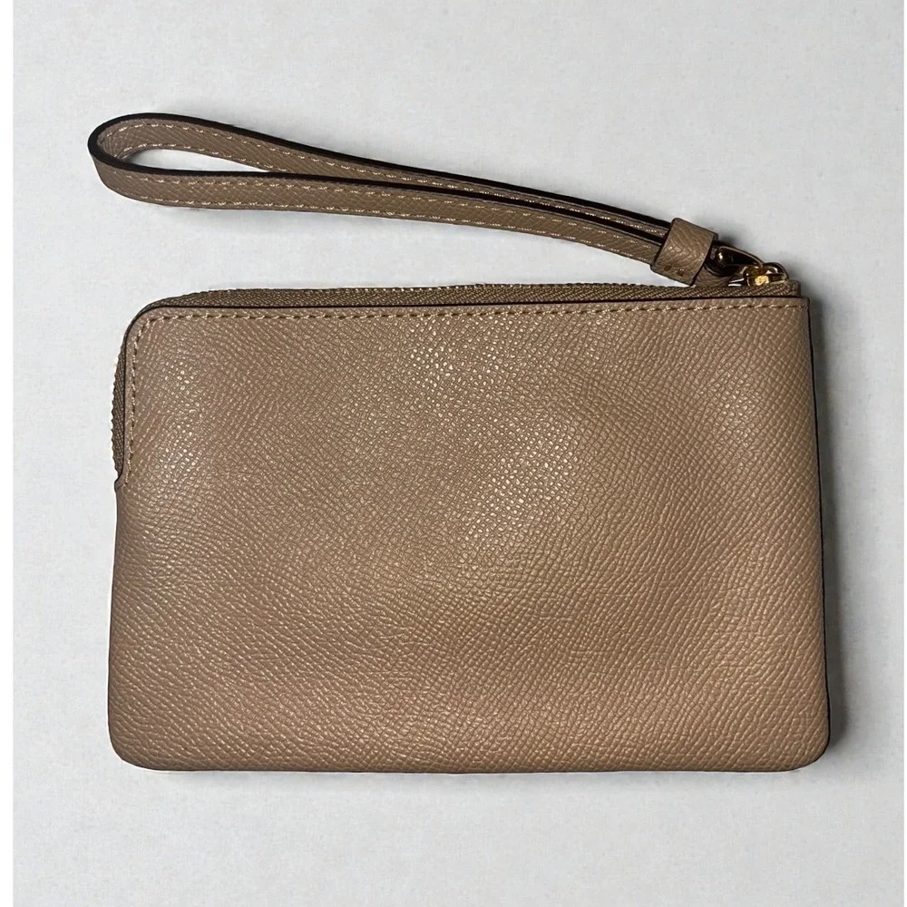 NWT Coach‎ Corner Zip Wristlet Women Small Taupe Gold Crossgrain Leather CV396
